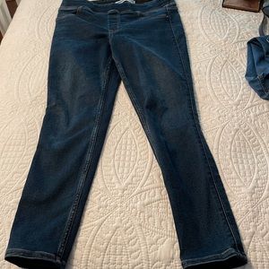 Old Navy Rockstar super skinny jeggings